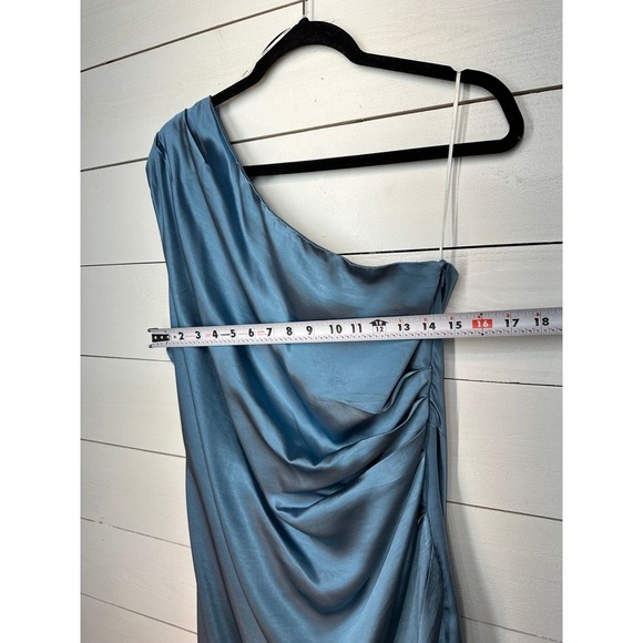 Elliatt XL One Shoulder High Slit Satin Cassini Dress in Baby Blue - Picture 14 of 16